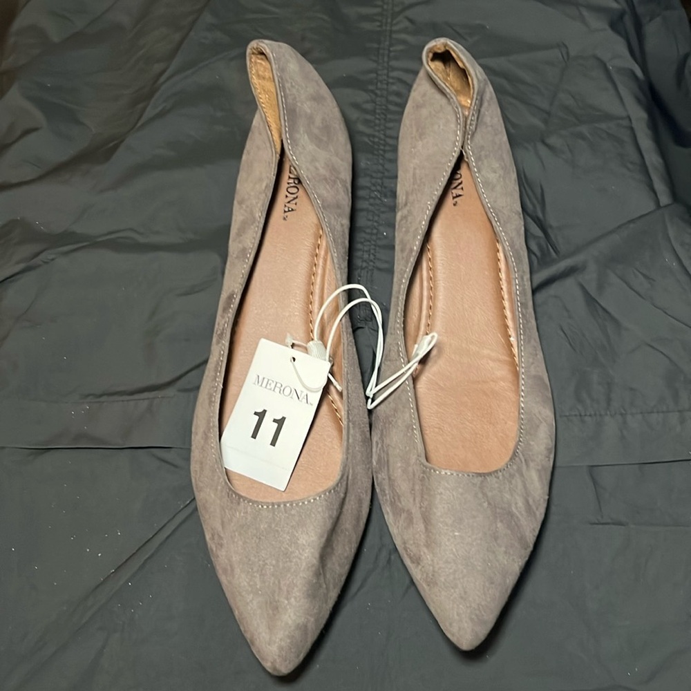 Merona Gray Flats